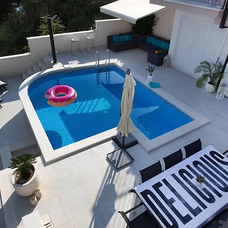 Luxury Rogac